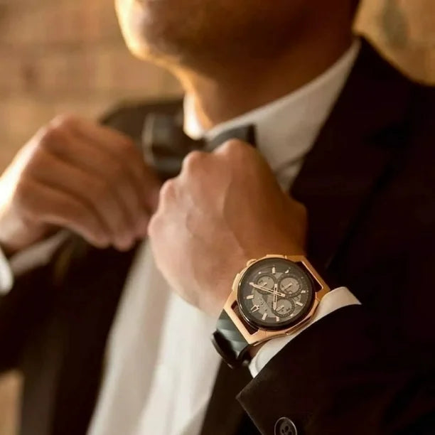 Bulova Curv 98A185 Caballero